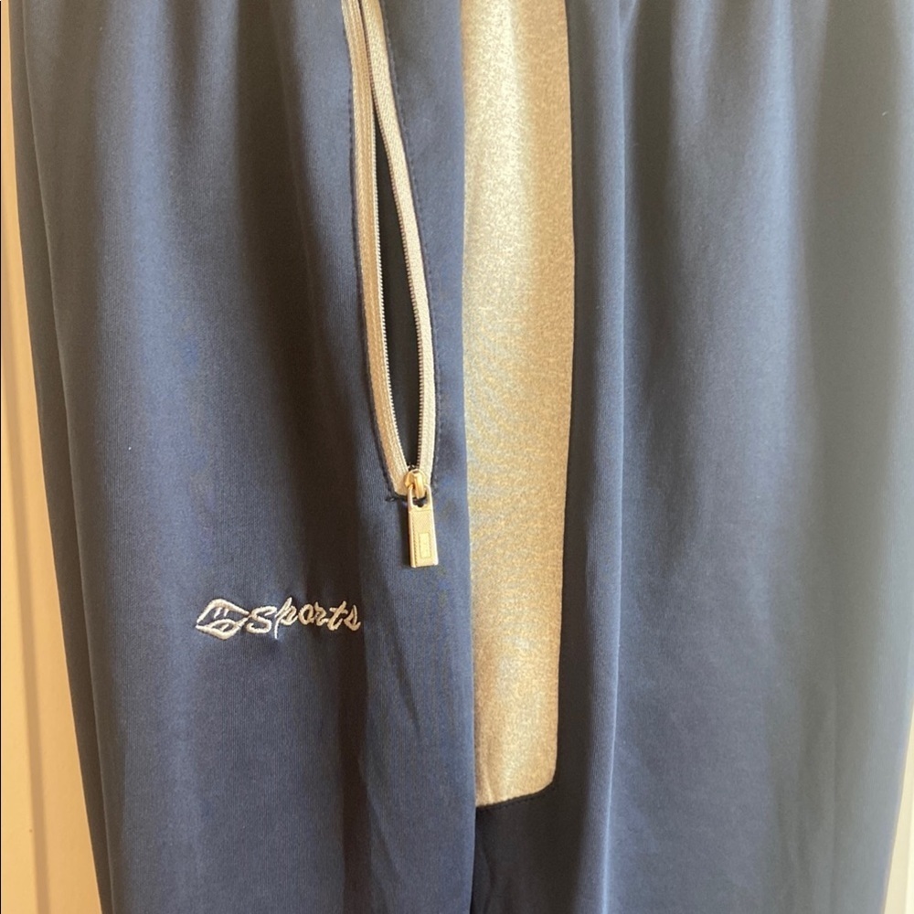 TBMPOY Men's Athletic 2 Piece Tracksuit in Navy and Gray - Picture 9 of 11